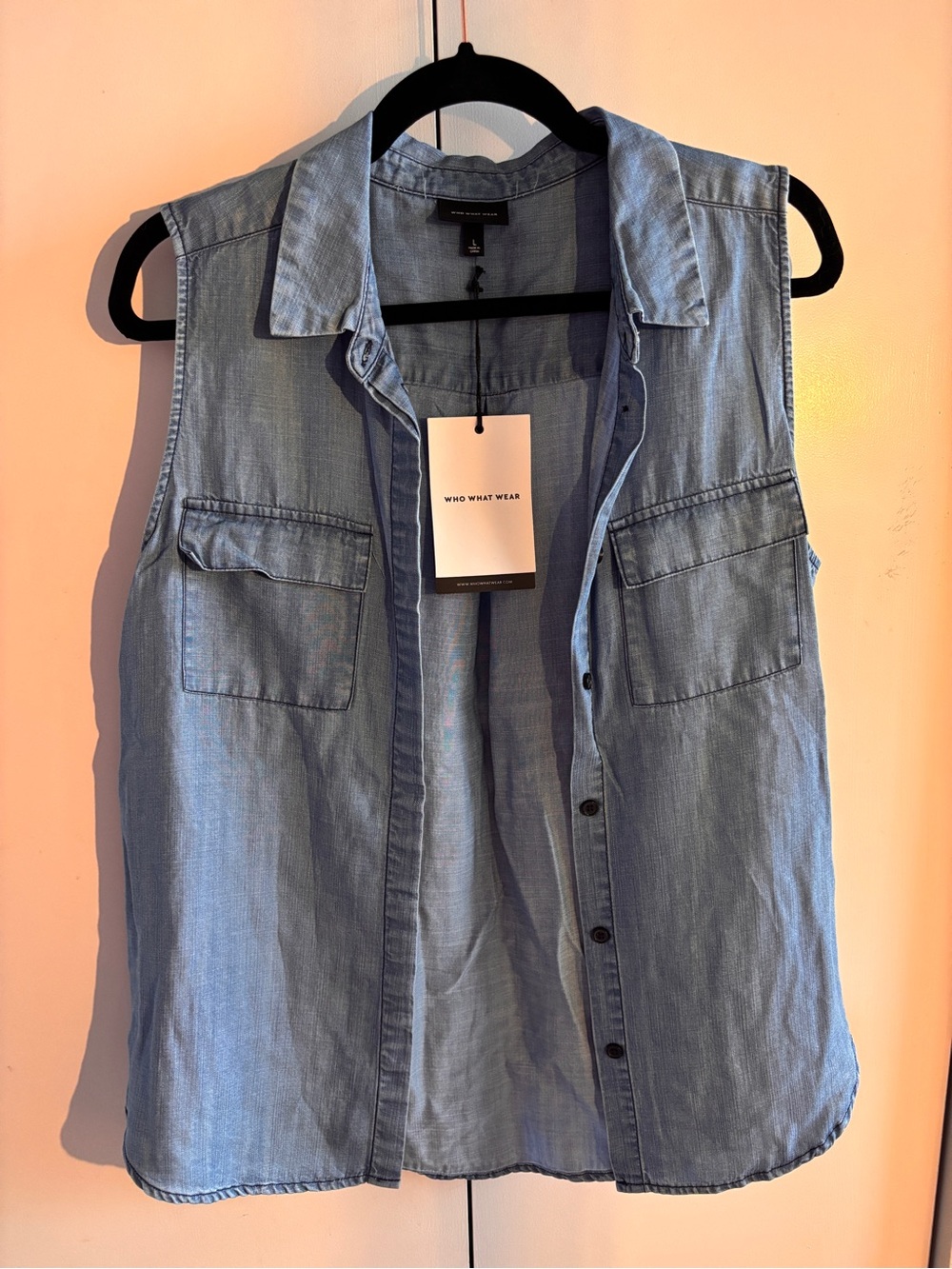 Who What Wear Light Blue Sleeveless Button-Down Shirt NWT